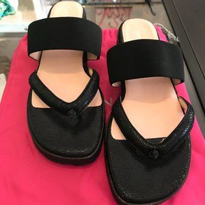 Taryn Rose Sandals size 11